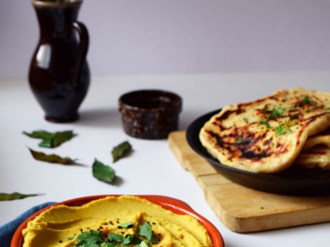 Naans et Houmous de lentilles corail, coco, curry