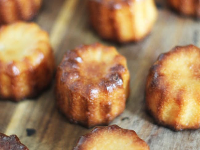 Cannelés bordelais