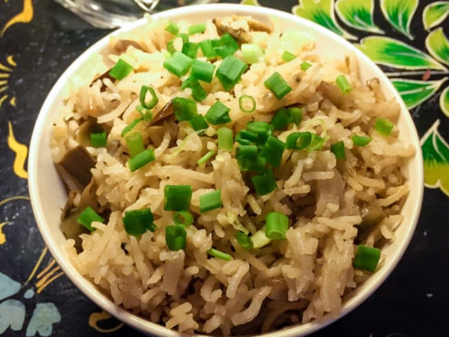 Riz pilaf aux artichauts et aux épices