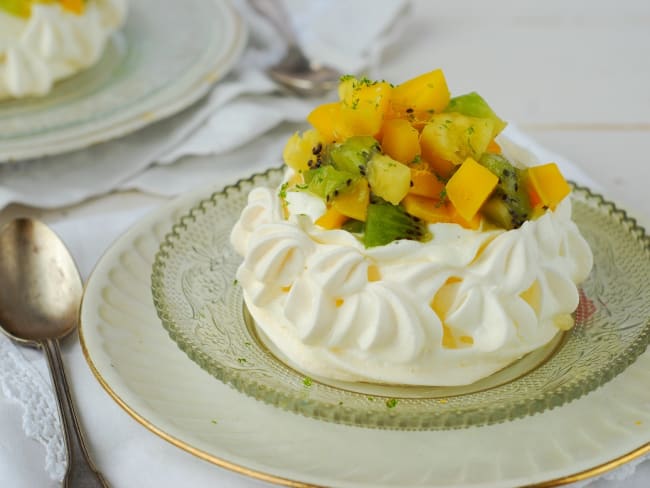 Pavlova fraîcheur aux fruits exotiques