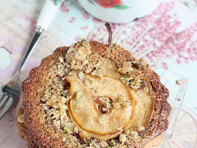 Tarte gourmande poires, sirop d'érable et noisettes