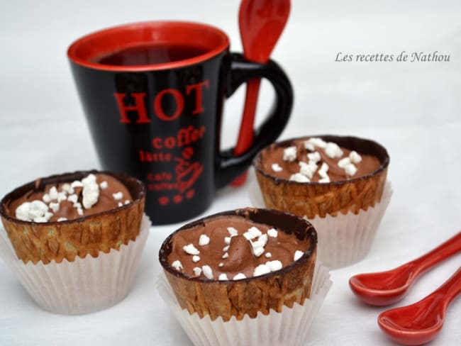 Cookies cups à la mousse au chocolat et éclats de meringue