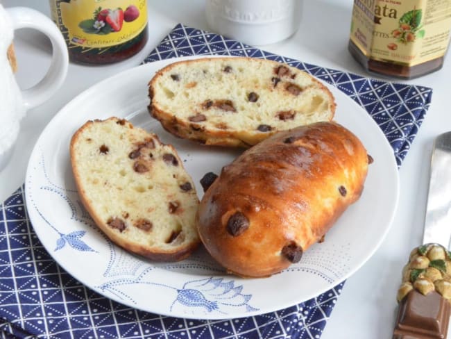 Pains viennois aux pépites de chocolat pour le goûter