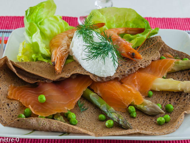 Galette à la truite fumée, asperges et ricotta