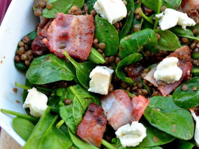 Lentilles du Puy aux griottes, lard fumé et gorgonzola