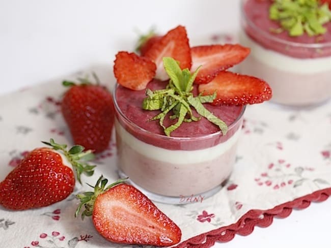 Trio de crèmes rhubarbe chocolat blanc et fraises à la menthe