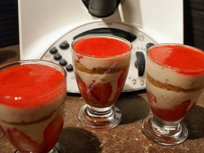 Tiramisu fraise au thermomix facile et rapide