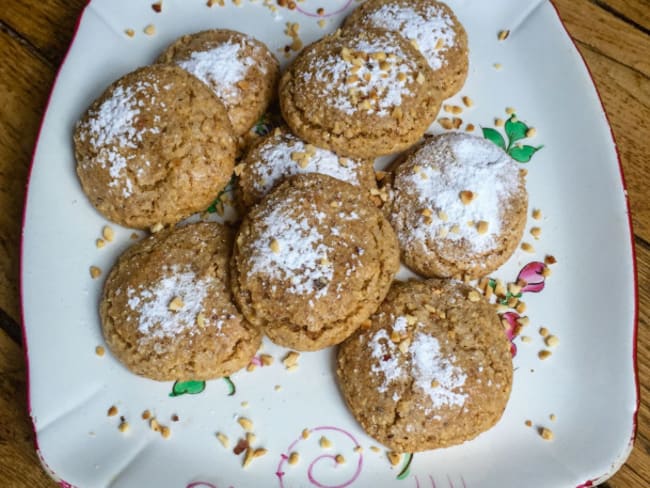 Amaretti aux noisettes pour le thé ou au dessert