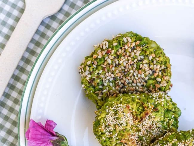 Croquettes de petits pois, sauce crémeuse à l'estragon