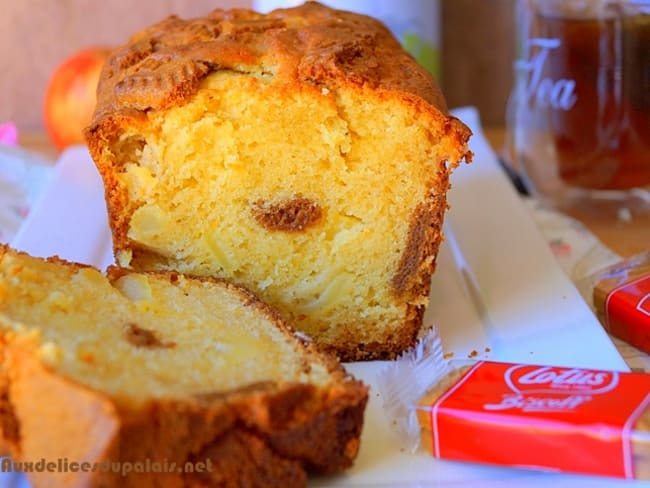 Cake aux pommes et au spéculoos extra moelleux