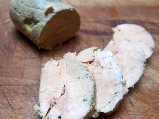 Foie gras de canard poché en ballottine