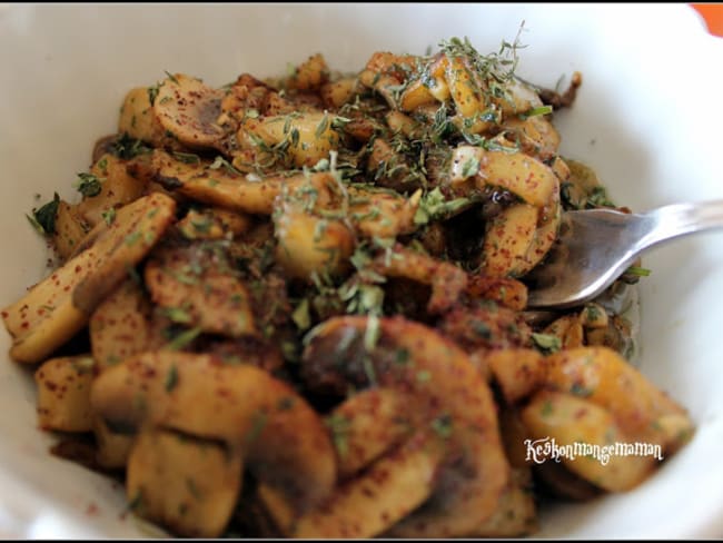 Aubergines et champignons sautés au thym frais et sumac