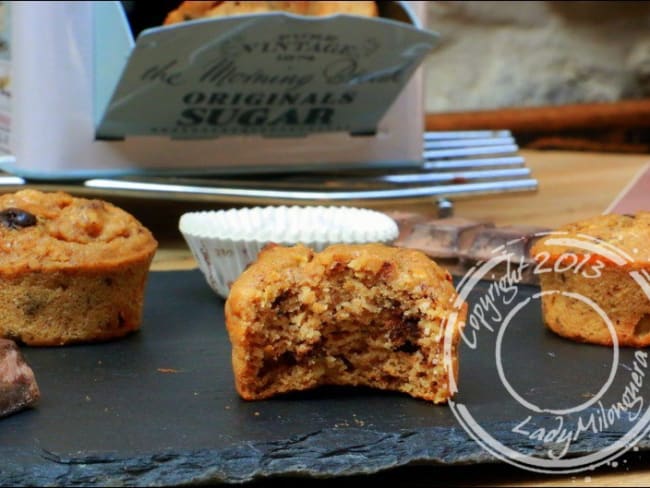 Muffins aux noisettes, poire et pépites de chocolat, sans beurre