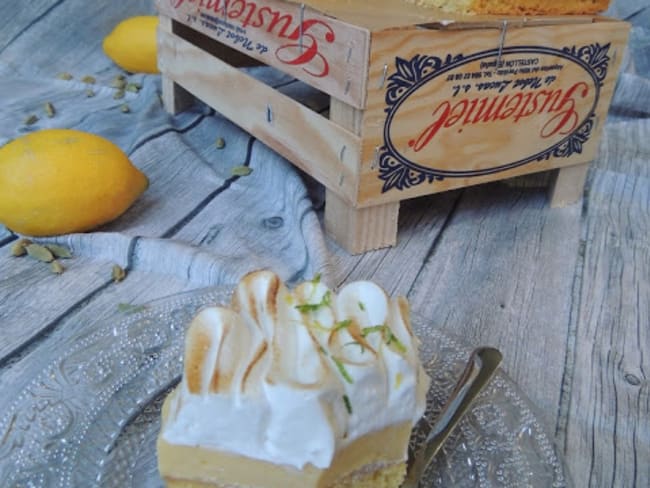 Tarte au citron et cardamome meringuée