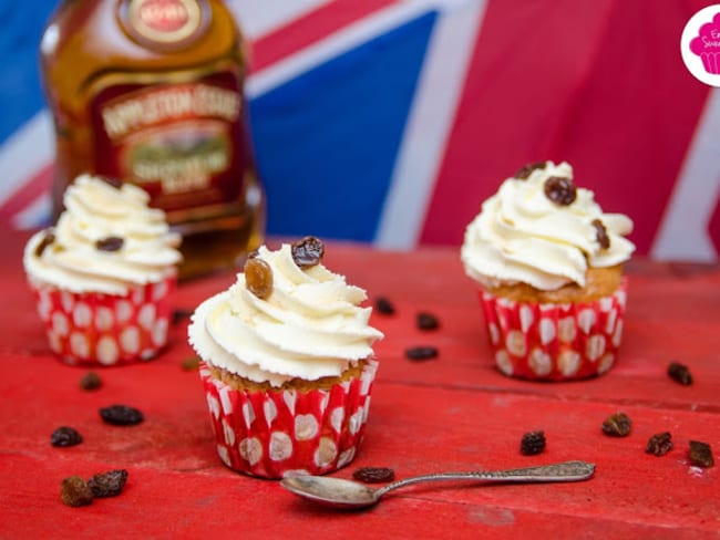 Rum and raisin cupcakes : des cupcakes au rhum et aux raisins