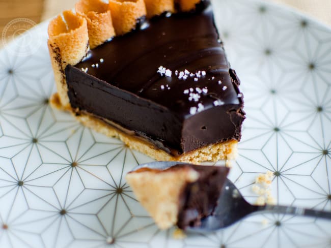 Tarte au chocolat noir et caramel au beurre salé