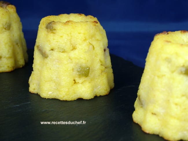 Cannelés de polenta coulis d'anchois et olives façon pissaladière