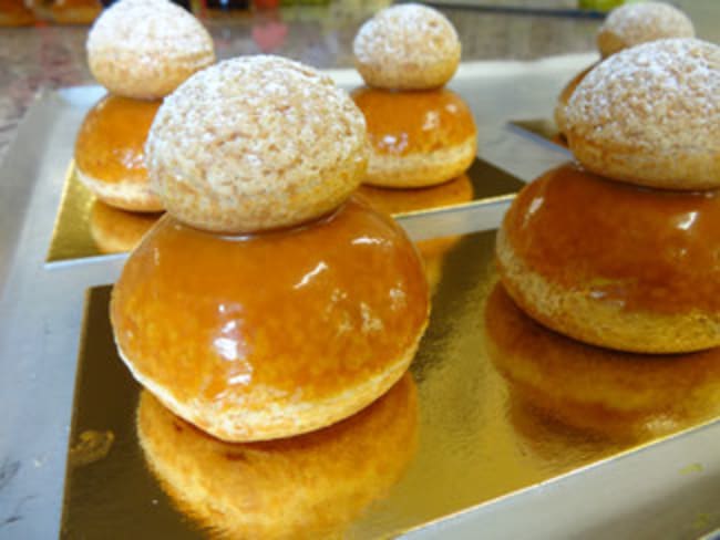 Religieuses caramel (Pâte à choux, sablage vanille, crème caramel)