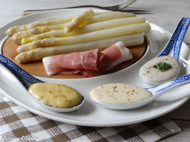 Asperges trois sauces chaude et froides