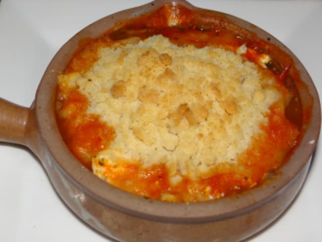 Crumble à la tomate, chèvre et parmesan