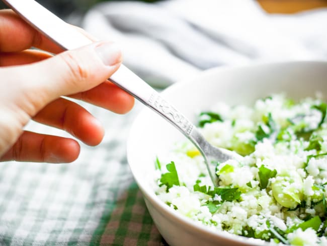 Green taboulé de chou-fleur vegan et IG bas