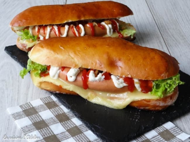 Hot-dog alsacien knack, raifort et munster