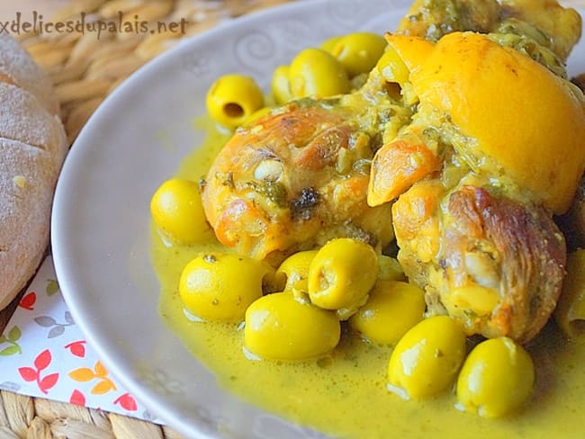 Tajine de poulet au citron confit et olives : un classique de la cuisine au Maroc