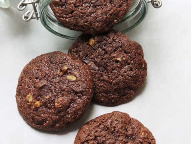 Cookies tout chocolat aux noix