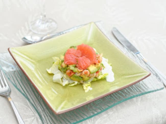 Timbale d'écrevisses au pamplemousse rose, coulis de concombre