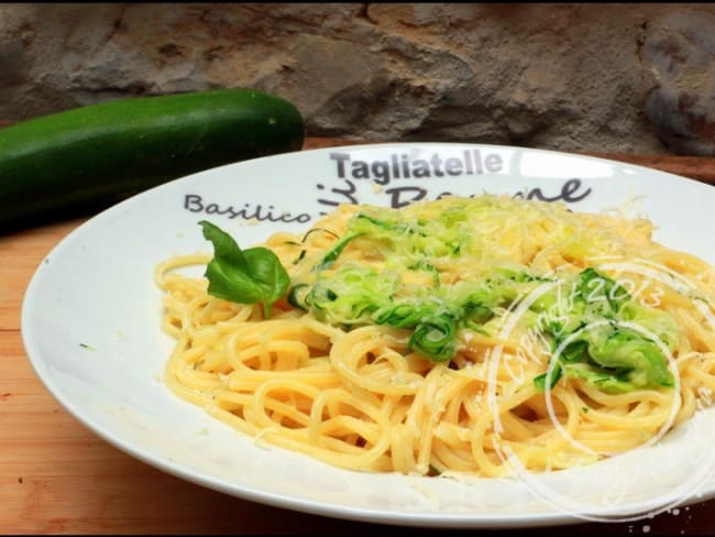 Pâtes aux courgettes et crème de parmesan