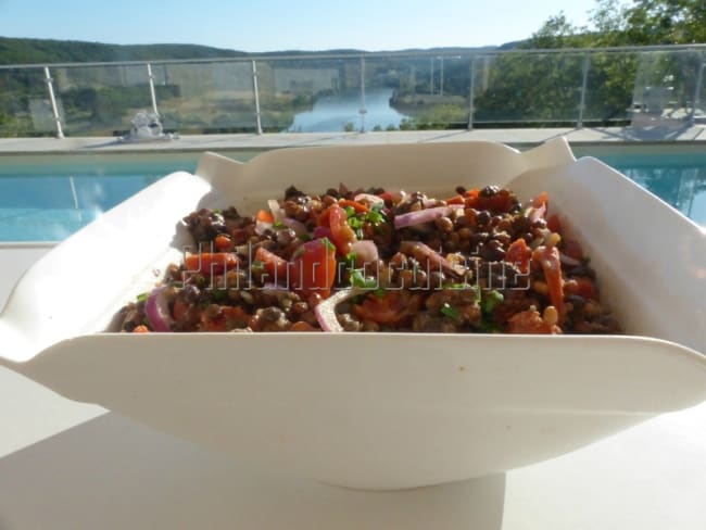 Salade de lentilles au chorizo et aux tomates cerises