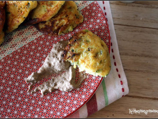 Croquettes de purée AVR à la courgette au parmesan , sauce crémeuse à la tapenade d'olives aux tomates séchées