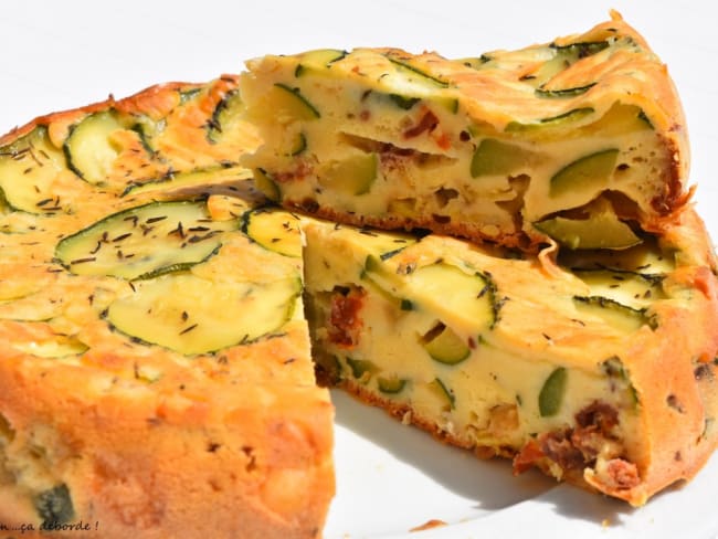 Gâteau renversé au yaourt et courgettes grillées