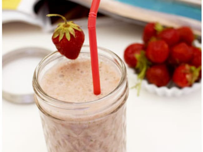 Smoothie fraise coco banane et coriandre