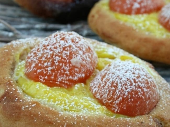 Brioches façon tarte aux abricots