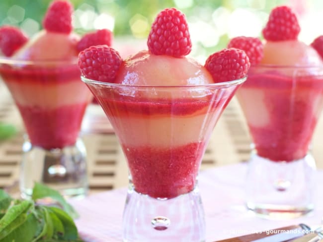 Pêches pochées Vanille Framboise