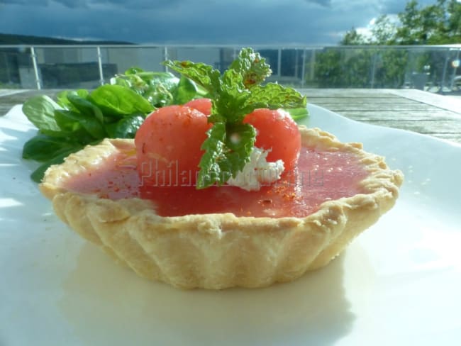 Tartelettes au chèvre, pastèque et menthe