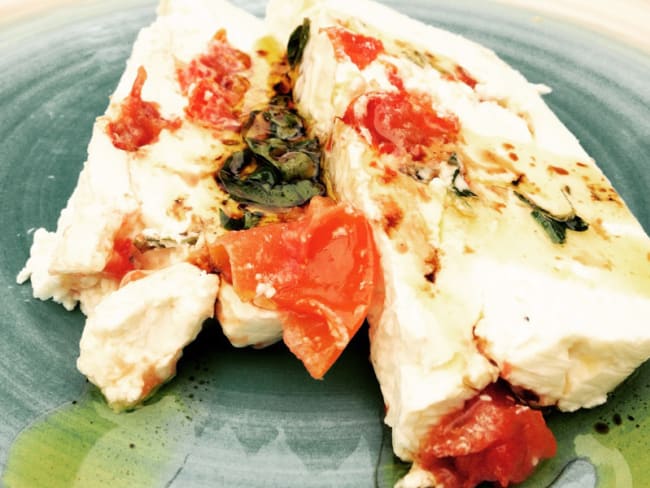 Pressé de caillé de chèvre aux tomates confites (terrine)