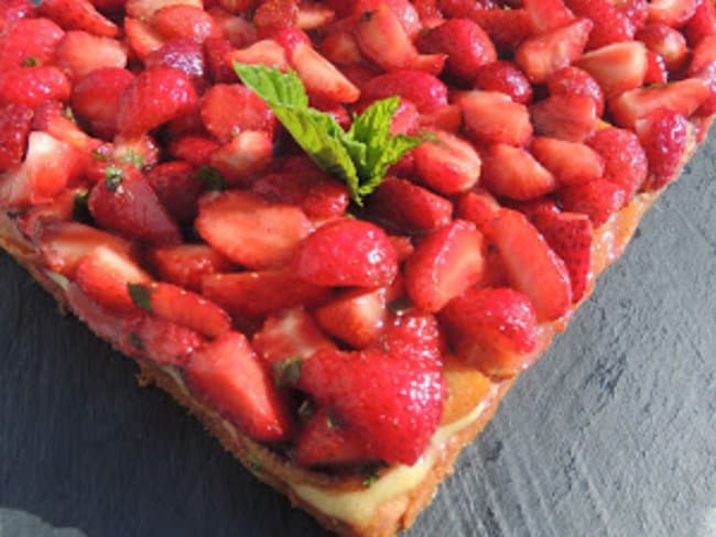 Tarte simplissime aux fraises et pêches