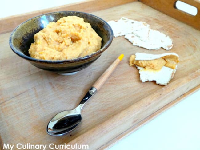 Crème de lentilles corail aux poivrons dip