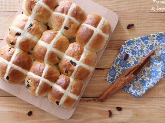 Hot cross bun anglais de Pâques