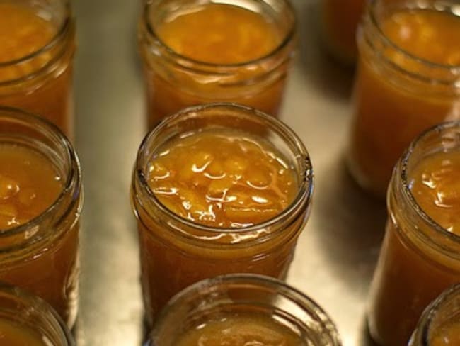 Confiture de melon, pêche au miel, à la vanille et cannelle