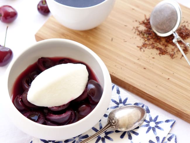 Cerises au rooibos et sorbet au fromage blanc