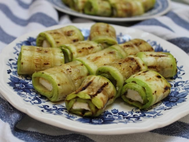 Rouleaux de courgettes au fromage