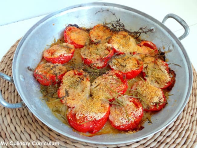 Tomates gratinées au four romarin et thym