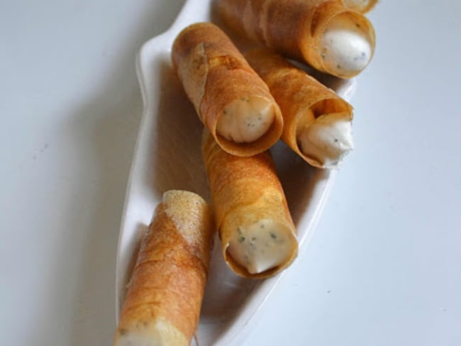 Rouleaux de feuilles de brick à la chantilly mascarpone aux fines herbes