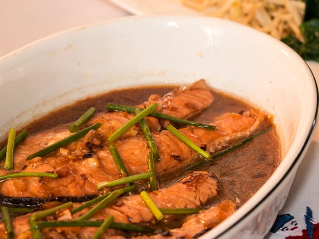 Cá kho tộ - le poisson mijoté de la cuisine vietnamienne