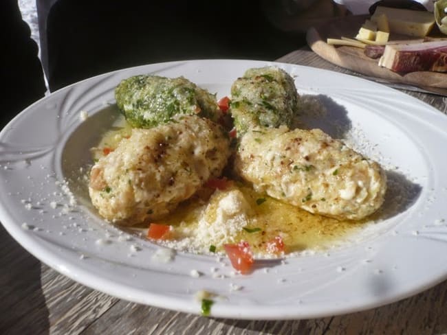 Quenelle de pommes de terre farcies à la viande