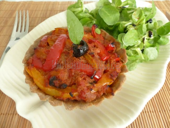 Tartelettes aux poivrons et au thon, pâte à tarte sans gluten à l'huile d'olive