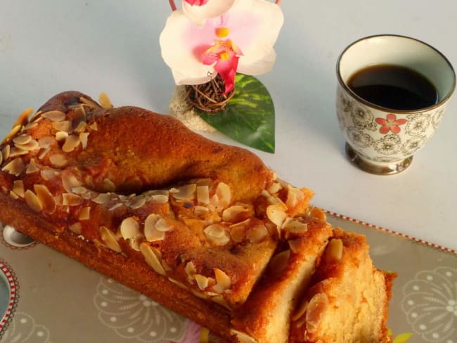 Cake au miel et aux amandes